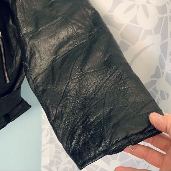 Vintage
Black Leather Patched God Bless America Motorcycle Jacket Size Medium - Picture 7 of 16